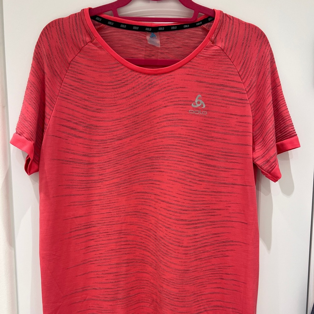 Odlo Women’s Coral Short Sleeve Performance Athletic Ceramicool Shirt (XL)